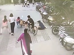 Video: German Shepherd Bites 6-Year-Old At Ghaziabad Housing Complex Video: German Shepherd Bites 6-Year-Old At Ghaziabad Housing Complex