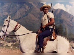 विलेन बन लोगों के लिए हीरो बन बैठे थे धर्मेंद्र, 60 साल पहले आई इस फिल्म से बदल गया था हीमैन का करियर विलेन बन लोगों के लिए हीरो बन बैठे थे धर्मेंद्र, 60 साल पहले आई इस फिल्म से बदल गया था हीमैन का करियर