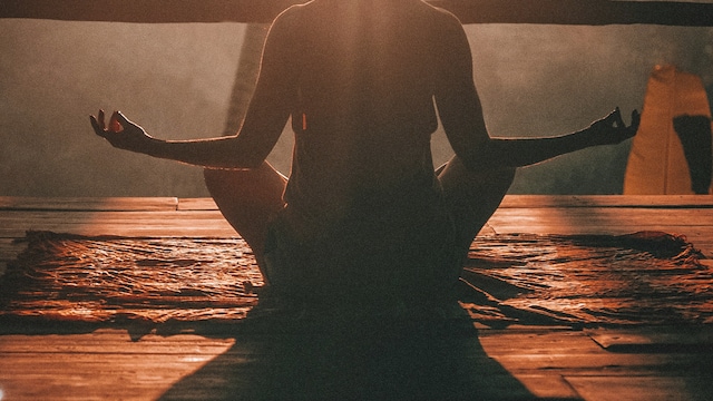 The ideal daily routine should also include six hours of sitting and five hours of standing.