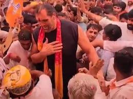 Hot Seat Of Rajasthan: बालोतरा पहुंचे ग्रेट खली, विरोधियों में मची खलबली, रोड शो में बड़ी संख्या में उमड़े लोग Hot Seat Of Rajasthan: बालोतरा पहुंचे ग्रेट खली, विरोधियों में मची खलबली, रोड शो में बड़ी संख्या में उमड़े लोग