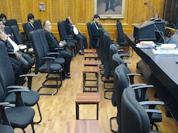 When Chief Justice Made A Case For Seating Junior Lawyers In Courtroom When Chief Justice Made A Case For Seating Junior Lawyers In Courtroom