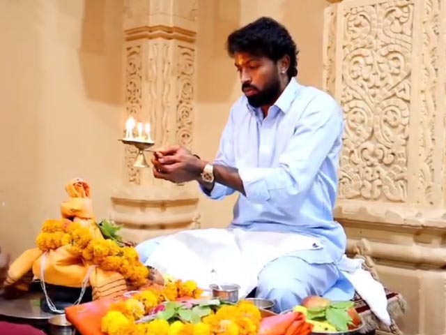 Watch: MI Captain Hardik Pandya Offers Prayers At Somnath Temple