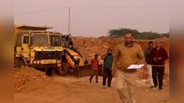 Dholpur News: बजरी माफियाओं के खिलाफ पुलिस का बड़ा एक्शन, बुलडोजर चलाकर रास्तों को किया बंद