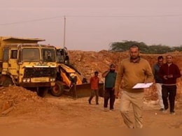 Dholpur News: बजरी माफियाओं के खिलाफ पुलिस का बड़ा एक्शन, बुलडोजर चलाकर रास्तों को किया बंद