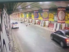 Video : दिल्ली के प्रगति मैदान टनल में हुआ सड़क हादसा, सब इंस्पेक्टर की हुई मौत