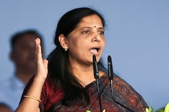 Sunita Kejriwal Reads Out Jailed Husband's 6 "Guarantees" Ahead Of Polls Sunita Kejriwal Reads Out Jailed Husband's 6 "Guarantees" Ahead Of Polls