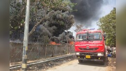 Alwar Fire: अलवर में आग का तांडव जारी, फिर एक कंपनी में लगी भीषण आग, राहत- बचाव कार्य जारी