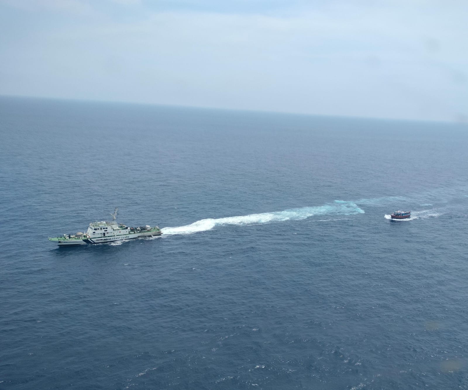 In Covert Op, Pak Boat Smuggling Drugs Worth Rs 600 Crores Into India Caught In Covert Op, Pak Boat Smuggling Drugs Worth Rs 600 Crores Into India Caught