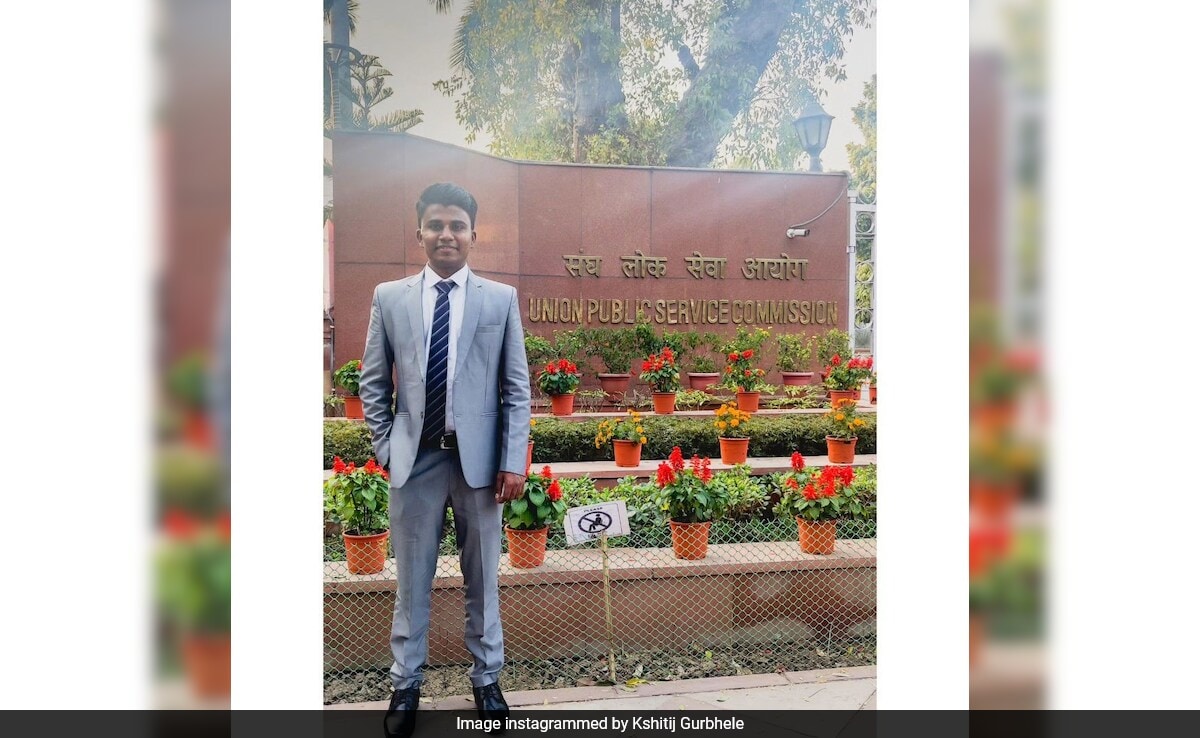 IIT-Roorkee Graduate's Heartwarming Surprise For Father After UPSC Success Goes Viral - Vimarsana News