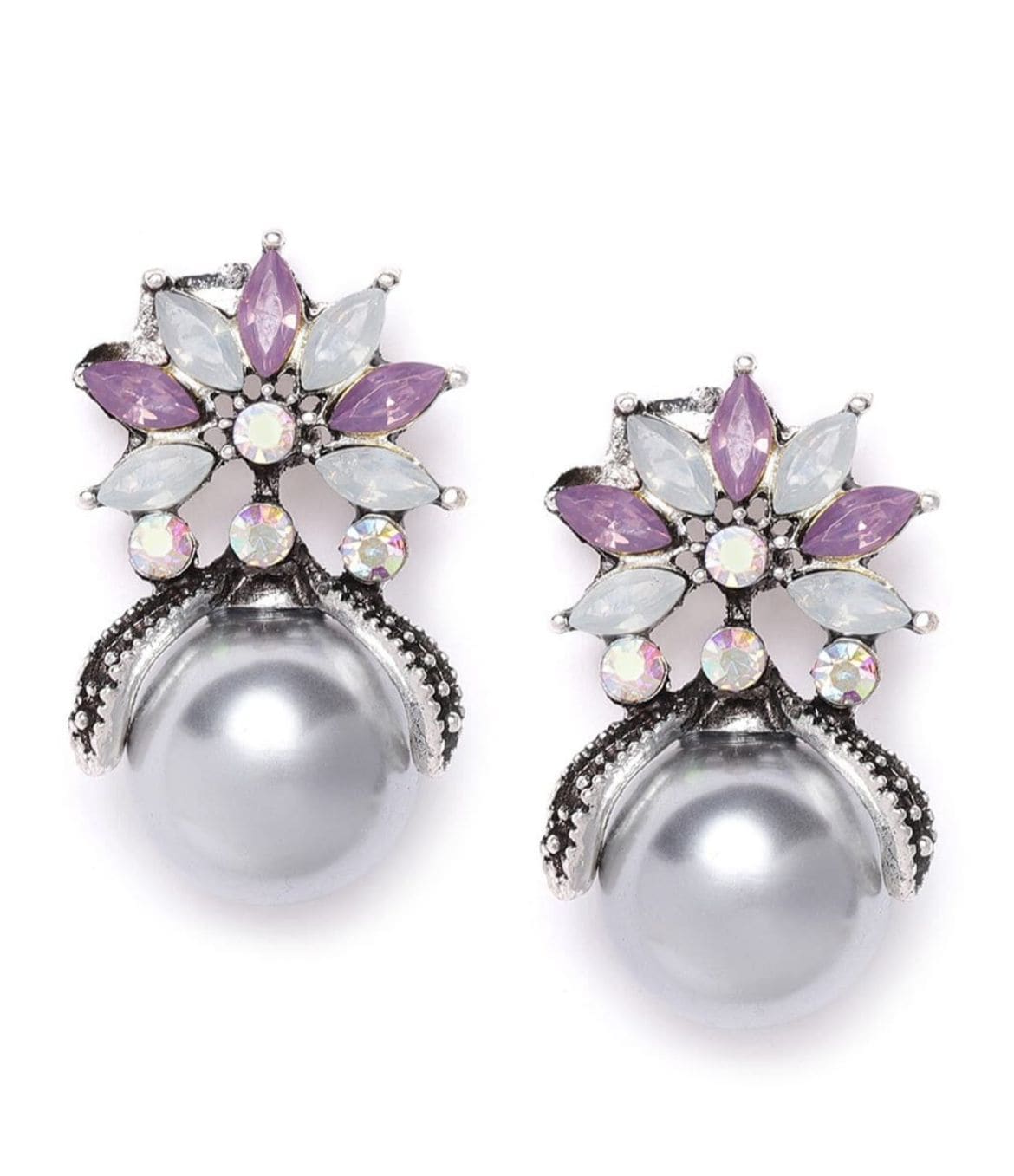 Best Deals On Stylish Earrings From Myntra Best Deals On Stylish Earrings From Myntra
