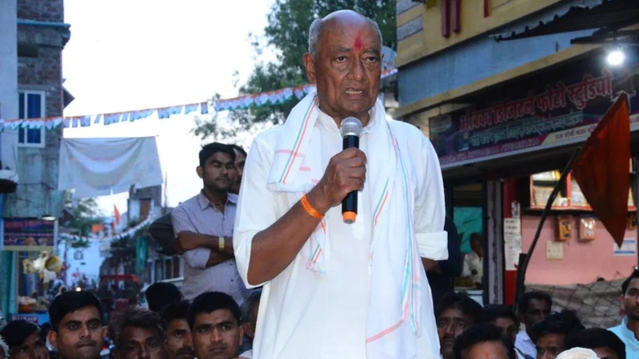 33 साल बाद राजगढ़ से चुनाव लड़ रहे दिग्विजय सिंह ने जनता से की ये अपील