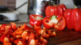 5 Easy Ways To Store Half-Cut Fruits And Vegetables