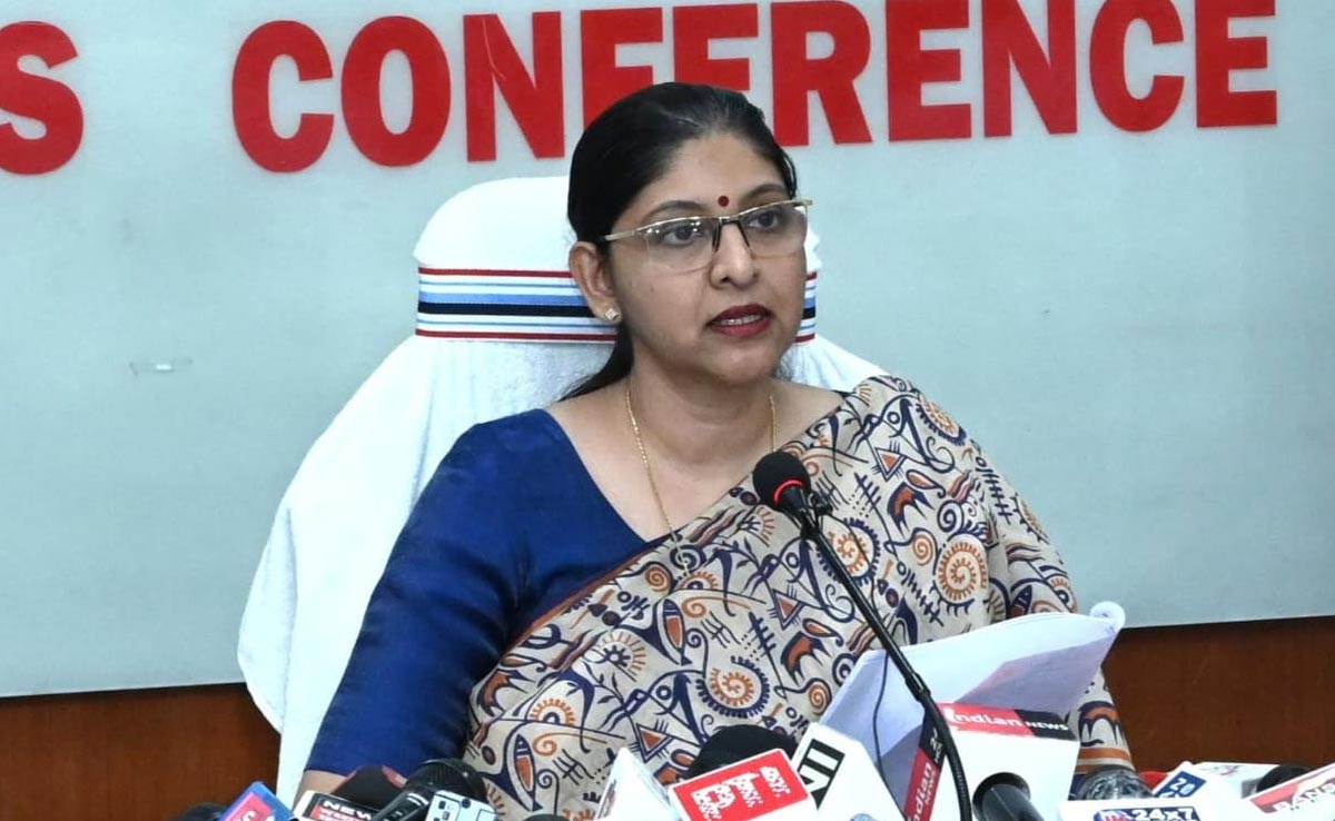 Lok Sabha 1st Phase Election: बस्तर में 156 पोलिंग बूथ संवेदनशील, 3 बजे तक ही होगा मतदान, जानें और क्या है तैयारी?