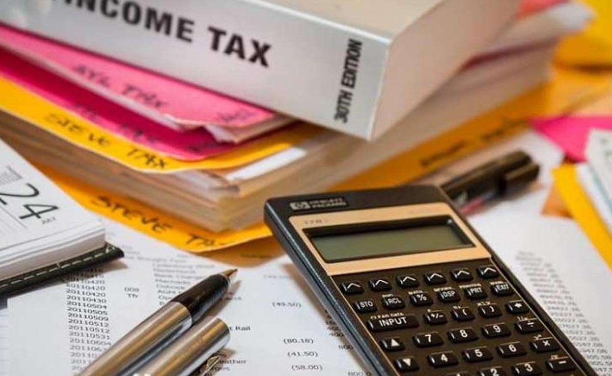 Old vs New Tax Regime: किसको मिलेगा फायदा और किसके ऊपर कोई फर्क नहीं, जानें सबकुछ यहां&nbsp;