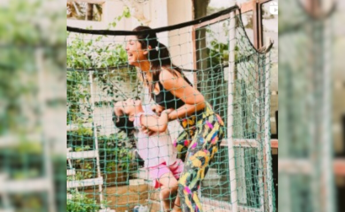 World Health Day 2023: Shilpa Shetty Works Out With Daughter Samisha