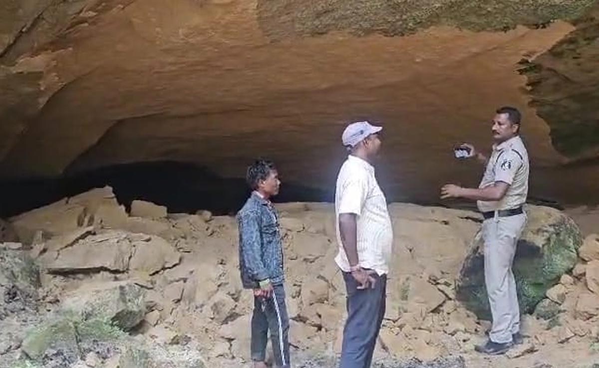 Chhattisgarh: कोयले की खदान धंसने से दो युवकों की मौत, इस तरह से एक की बची जान ... वन विभाग पर सवाल?