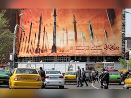 "हम हिचकेंगे नहीं..." इजरायल हमले के बाद अमेरिका ने ईरान पर नए प्रतिबंध लगाने की तैयारी की