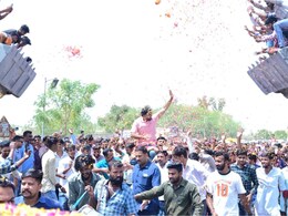 रविंद्र भाटी को घेरने के लिए भाजपा-कांग्रेस ने बनाया खास प्लान, दोनों दल उतारेंगे स्टार प्रचारकों की फौज रविंद्र भाटी को घेरने के लिए भाजपा-कांग्रेस ने बनाया खास प्लान, दोनों दल उतारेंगे स्टार प्रचारकों की फौज