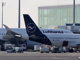 Global Airlines Take Longer Routes To Avoid Pak Airspace Amid Rising Tensions Global Airlines Take Longer Routes To Avoid Pak Airspace Amid Rising Tensions