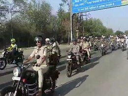 Lok Sabha Election से पहले सड़क पर उतरे सेना, एयरफोर्स और बीएसएफ के जवान, दिया ये बड़ा संदेश Lok Sabha Election से पहले सड़क पर उतरे सेना, एयरफोर्स और बीएसएफ के जवान, दिया ये बड़ा संदेश