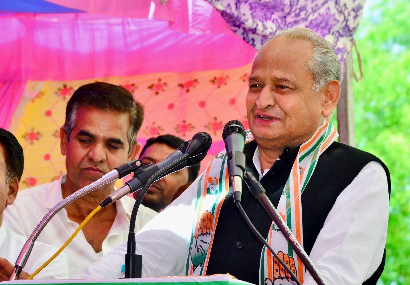 पूर्व CM गहलोत बोले, ' इस चुनाव अगर भाजपा 250 लोकसभा सीट भी जीत जाए तो मुझे बता देना'