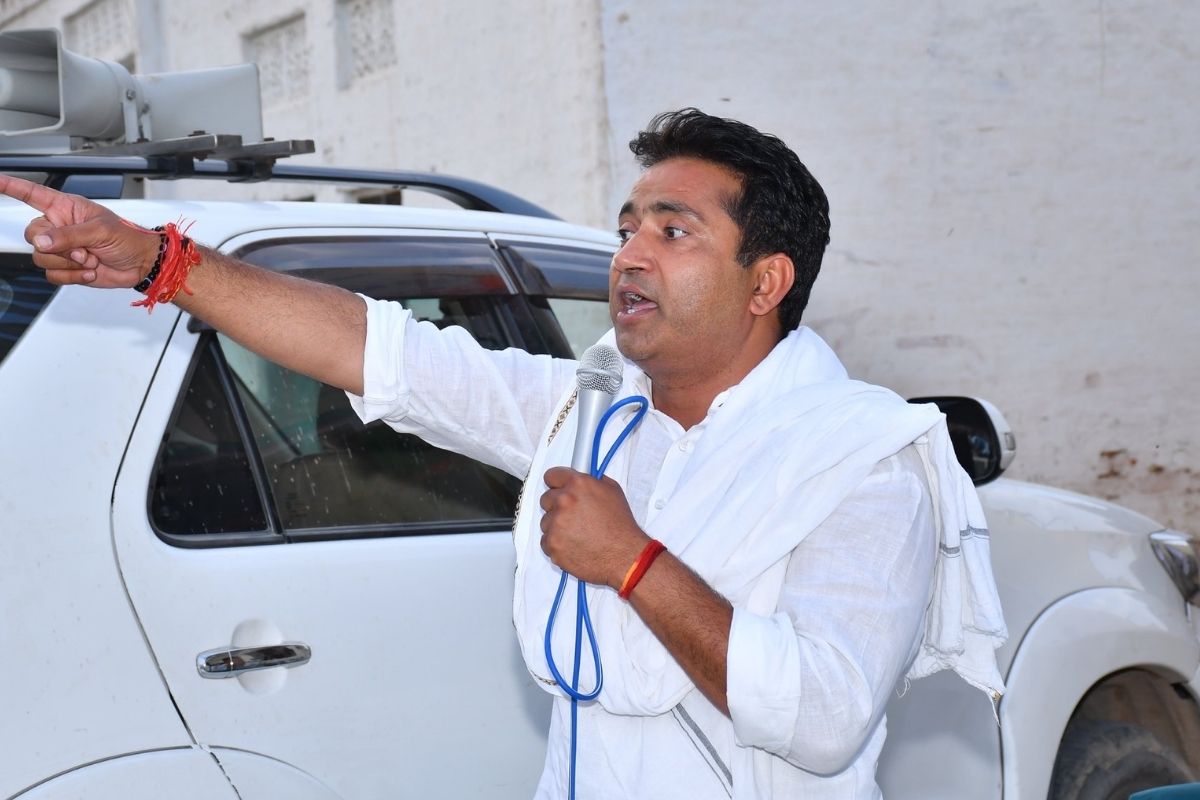 राहुल कस्वां ने झाझड़िया के 'सम्मान वाले तंज' का दिया जवाब, कहा- सम्मान नहीं आशीर्वाद चाहिए