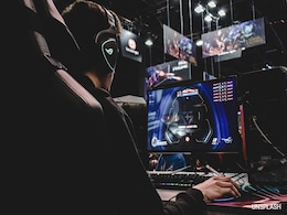 Children Addicted To Video Games, Smartphones At Risk Of Psychosis: Study Children Addicted To Video Games, Smartphones At Risk Of Psychosis: Study