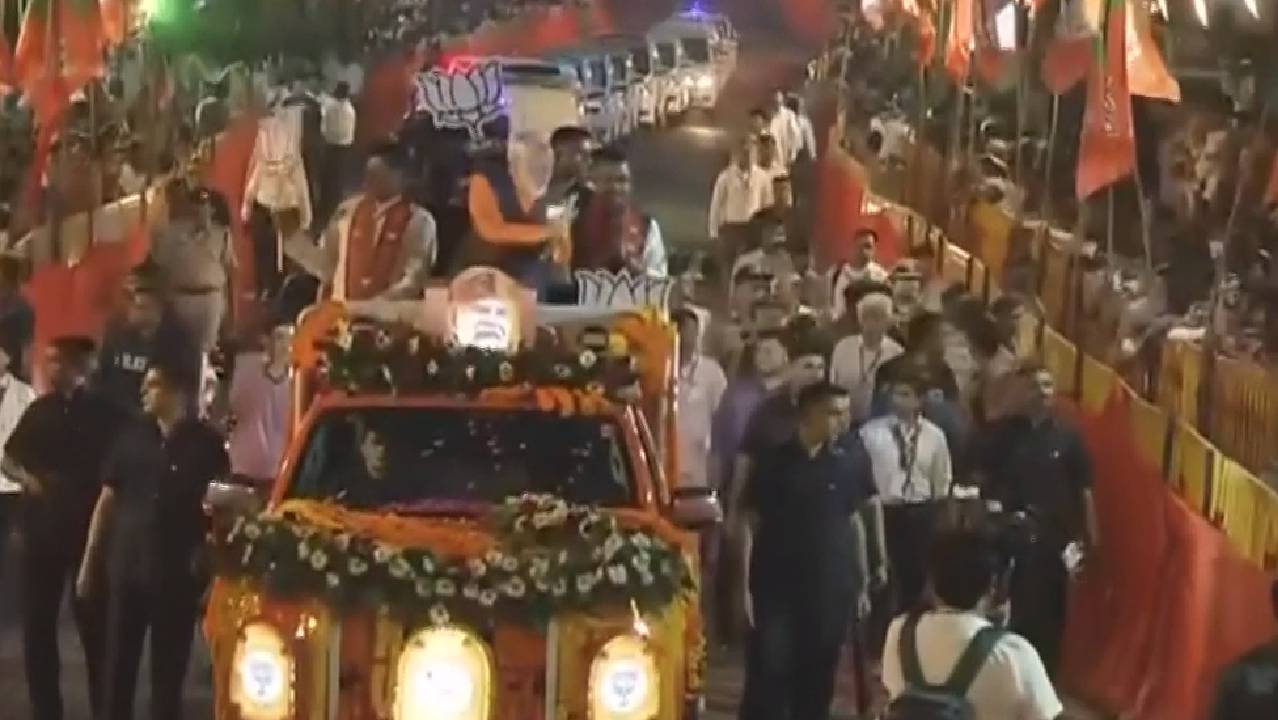 पीएम मोदी के रोड शो में पहुंची महिलाओं ने क्या कहा?