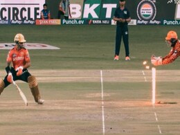 Video:140kmph की रफ्तार वाली गेंद, हेनरिक क्लासेन ने धवन को गजब अंदाज में किया स्टंप, देखकर यकीन करना हो रहा मुश्किल Video:140kmph की रफ्तार वाली गेंद, हेनरिक क्लासेन ने धवन को गजब अंदाज में किया स्टंप, देखकर यकीन करना हो रहा मुश्किल