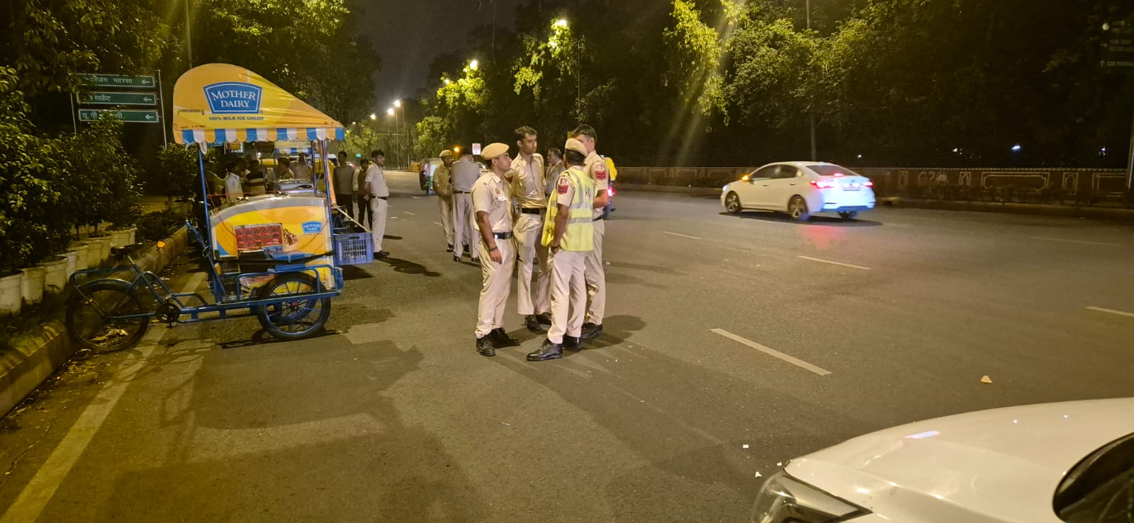 दिल्ली पुलिस क्राइम ब्रांच ने सुलझाया 1 साल पुराना मर्डर केस, मृतक की पत्नी और उसका प्रेमी गिरफ्तार