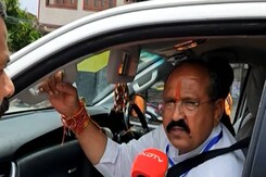 Lok Sabha Election  : प्रहलाद गुंजल ने वोटिंग को लेकर की शिकायत, लगाए ये आरोप Lok Sabha Election  : प्रहलाद गुंजल ने वोटिंग को लेकर की शिकायत, लगाए ये आरोप