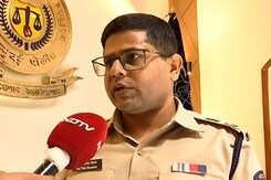 "Priority Is To Arrest Gunmen": Senior Mumbai Cop On Firing Outside Salman Khan's Home "Priority Is To Arrest Gunmen": Senior Mumbai Cop On Firing Outside Salman Khan's Home