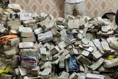 Rs 1,100 Crore In Cash, Jewellery Seized During Lok Sabha Elections Rs 1,100 Crore In Cash, Jewellery Seized During Lok Sabha Elections