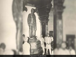 As PM Modi Visits Kanniyakumari To Meditate, His 33-Year-Old Photo Surfaces Online As PM Modi Visits Kanniyakumari To Meditate, His 33-Year-Old Photo Surfaces Online