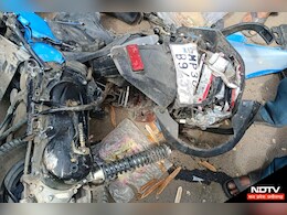 MP News: तेज रफ्तार बस ने बरपाया कहर, दो नाबालिग भाई-बहन को रौंदने से मौत पर मचा कोहराम MP News: तेज रफ्तार बस ने बरपाया कहर, दो नाबालिग भाई-बहन को रौंदने से मौत पर मचा कोहराम