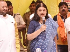 सुल्तानपुर में मेनका गांधी की राह को मुश्किल बना रहे हैं सपा-बसपा, ऐसा है सियासी समीकरण