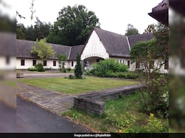 हिटलर के साथी की अय्याशी का चश्मदीद रहा ये आलीशान बंगला, 70 साल बाद ढूंढा जा रहा केयरटेकर हिटलर के साथी की अय्याशी का चश्मदीद रहा ये आलीशान बंगला, 70 साल बाद ढूंढा जा रहा केयरटेकर