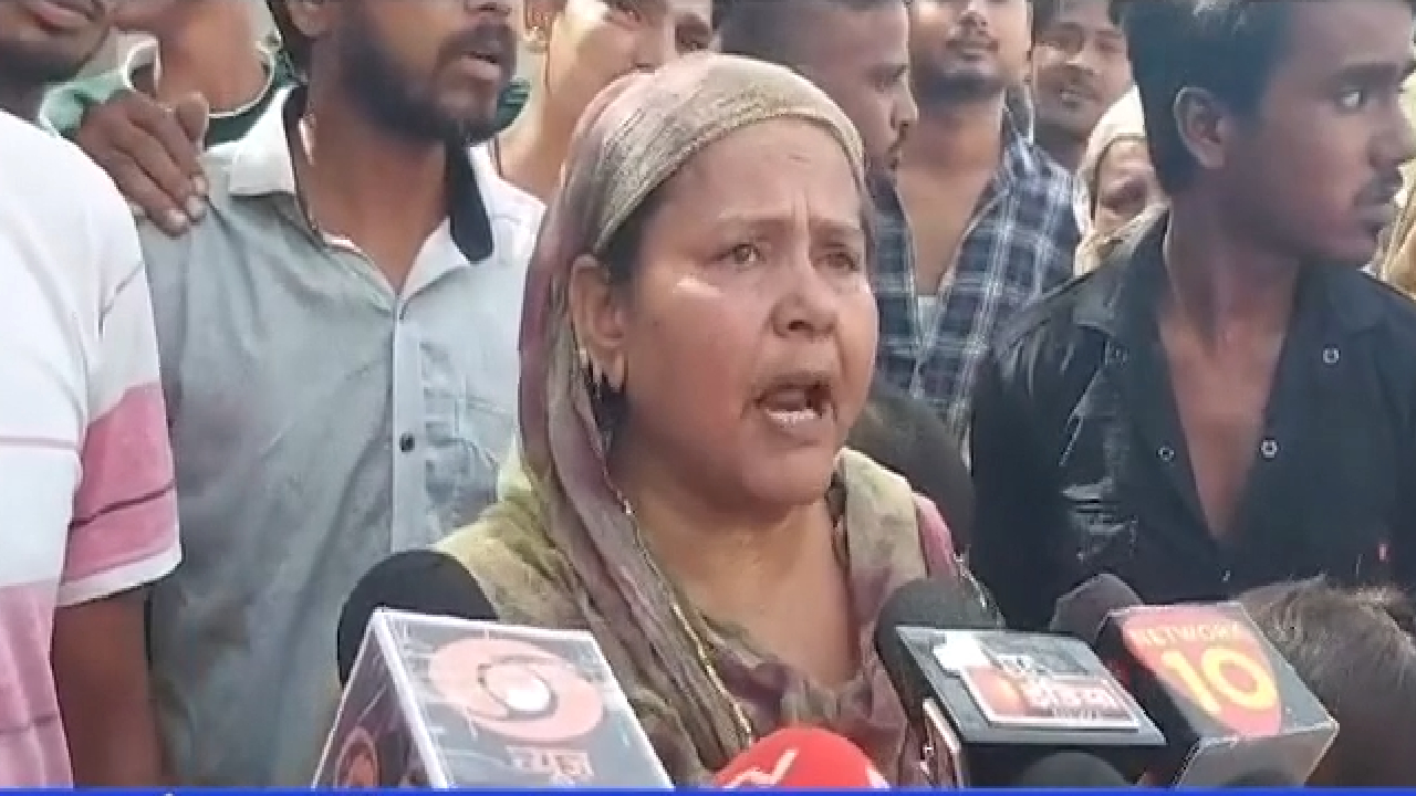 टोंक में बिजली पानी को लेकर महिलाओं ने किया चक्काजाम