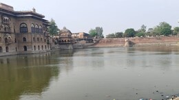 डीग के जलमहल क्यों खोने लगे हैं अपना अस्तित्व, प्रशासन की उदासीनता से मडराने लगा है ये संकट&nbsp;