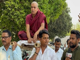 लोकसभा चुनाव में ताल ठोक रहे 'अर्थी बाबा' की अजब कहानी लोकसभा चुनाव में ताल ठोक रहे 'अर्थी बाबा' की अजब कहानी