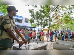 लोकसभेच्या सहाव्या टप्प्यातील मतदानाला सुरूवात,  7 राज्य 58 जागा लोकसभेच्या सहाव्या टप्प्यातील मतदानाला सुरूवात,  7 राज्य 58 जागा