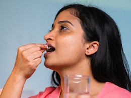 विटामिन-डी, बी12, आयरन, आयोडीन, जिंक, फोलेट, मैग्नीशियम की कमी से शरीर में नजर आने लगते हैं ये लक्षण विटामिन-डी, बी12, आयरन, आयोडीन, जिंक, फोलेट, मैग्नीशियम की कमी से शरीर में नजर आने लगते हैं ये लक्षण