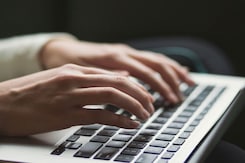 Cyber-Bullying: What To Look For & How To Stop It | Everyday Tech With Tanima Cyber-Bullying: What To Look For & How To Stop It | Everyday Tech With Tanima