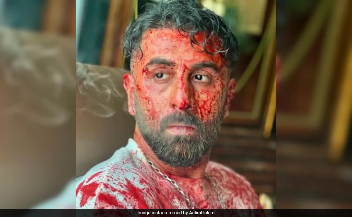 ICYMI: BTS Pics Of Ranbir Kapoor From <i>Animal</i>. Courtesy His Hair Stylist