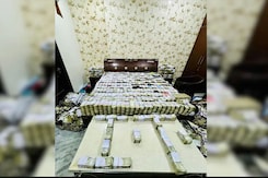 Rs 30 Crore "Unaccounted" Cash Found In Raids On Agra Shoe Trader Rs 30 Crore "Unaccounted" Cash Found In Raids On Agra Shoe Trader