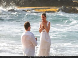 US Man Who Used His Engagement To Talk About "B2B Sales" Trolled Online. See Viral Post US Man Who Used His Engagement To Talk About "B2B Sales" Trolled Online. See Viral Post