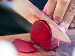 Tanning दूर करने में कमाल दिखाएगा Beetroot Face Mask, जानें बनाने का आसान तरीका Tanning दूर करने में कमाल दिखाएगा Beetroot Face Mask, जानें बनाने का आसान तरीका