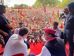 फूलपुर में राहुल गांधी और अखिलेश यादव की रैली में हंगामा, भाषण दिए बिना ही निकले दोनों नेता फूलपुर में राहुल गांधी और अखिलेश यादव की रैली में हंगामा, भाषण दिए बिना ही निकले दोनों नेता