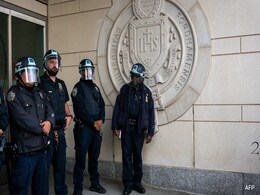 Riot Police Storm US Colleges After Violent Protests Over Gaza War Riot Police Storm US Colleges After Violent Protests Over Gaza War