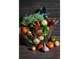 लू और डिहाइड्रेशन से बचने के लिए आज से ही खाना शुरू कर दें ये Fruits & Vegetables  लू और डिहाइड्रेशन से बचने के लिए आज से ही खाना शुरू कर दें ये Fruits & Vegetables